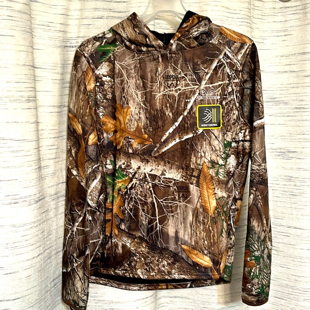 Ladies Real Tree Medium hunting coat- never worn